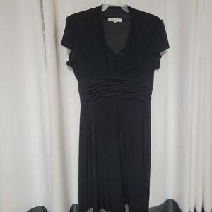 Evan Picone Black V-Neck Empire Waist Midi Dress